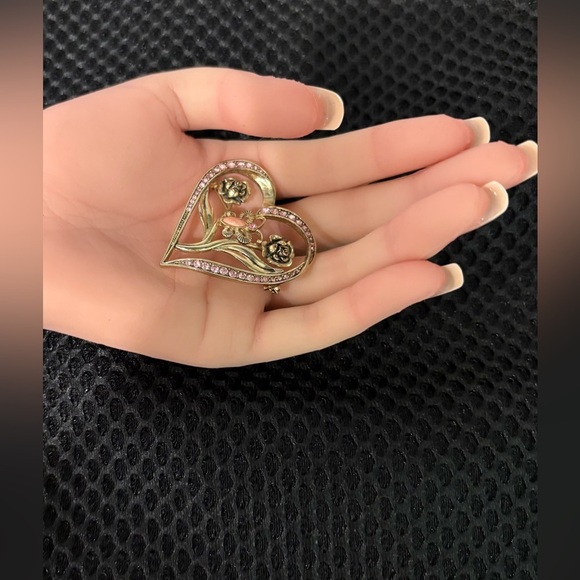 Vintage Heart Floral Brooch with Pink Rhinestones & Butterfly Accent - Picture 7 of 8